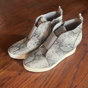 Wedge Snakeskin Patterned Booties